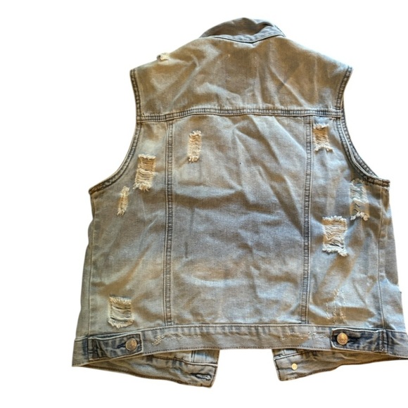 Almost Famous Distressed Denim Vest Size Medium (M) - Picture 2 of 10